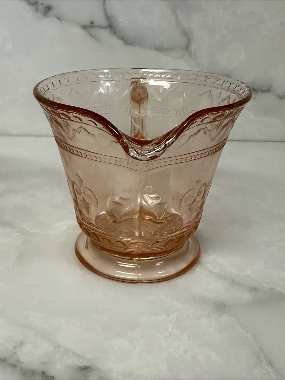 pink Depression glass creamer and sugar bowl set
